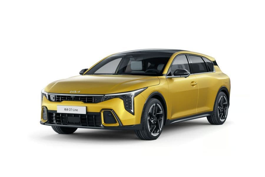 Kia K4 hatchback žlutá.jpg